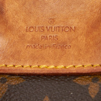 Louis Vuitton Montsouris Canvas in Bruin