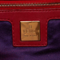 Fendi Baguette Bag Micro aus Wildleder in Rot