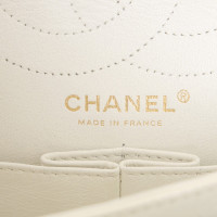 Chanel 2.55 aus Lackleder in Weiß
