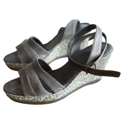 Marc Cain Wedges aus Leder in Taupe