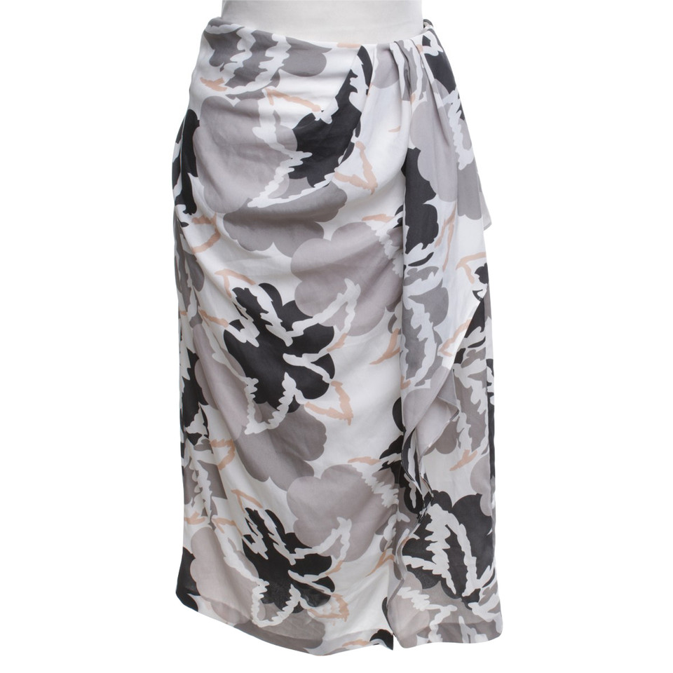 Reiss Pencil skirt with floral pattern