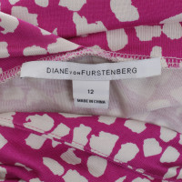 Diane Von Furstenberg Robe en soie dans émeraude