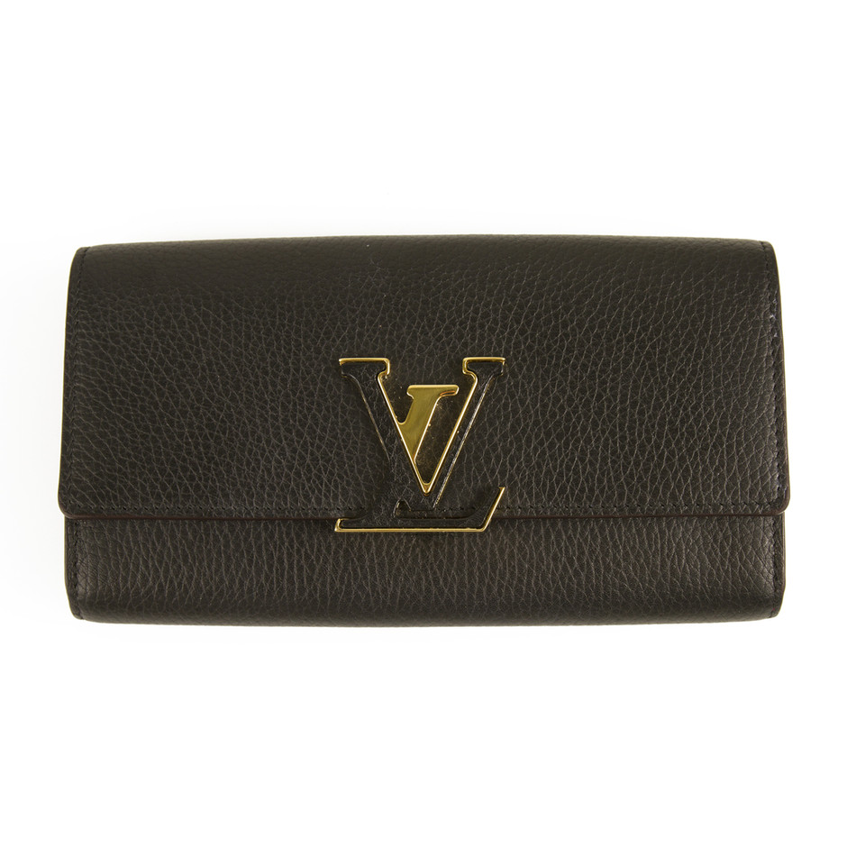 Louis Vuitton Wallet "Capucines"