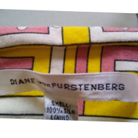 Diane Von Furstenberg Silk skirt with pattern