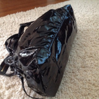 Gucci Hysteria Bag aus Lackleder in Schwarz