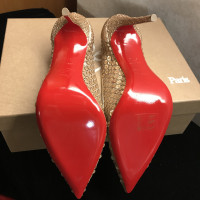 Christian Louboutin pumps con finiture in paillettes