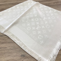 Louis Vuitton Monogram towel in cream