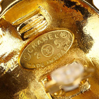 Chanel Orecchini a clip color oro