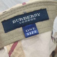 Burberry Cap mit Muster