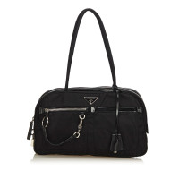 Prada Schultertasche in Schwarz