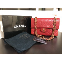 Chanel Classic Flap Bag Small in Pelle in Rosso
