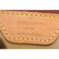 Louis Vuitton "Looping MM Monogram Canvas"