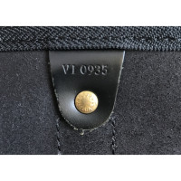 Louis Vuitton Keepall 50 in Schwarz