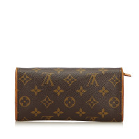 Louis Vuitton Pochette Canvas in Brown