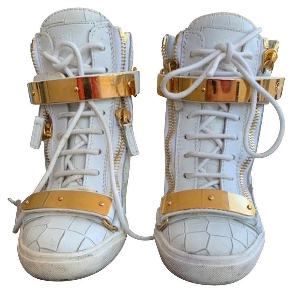 Giuseppe Zanotti Chaussures compensées en Cuir en Blanc