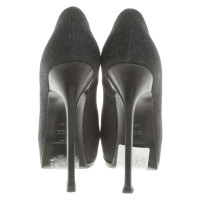 Yves Saint Laurent pumps in grey