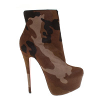 Christian Louboutin Stiefeletten mit Camouflage-Muster