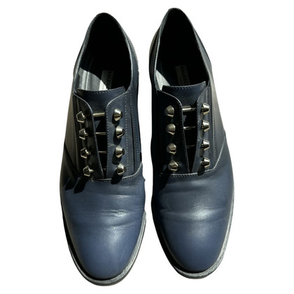 Balenciaga Chaussures à lacets en Cuir en Bleu