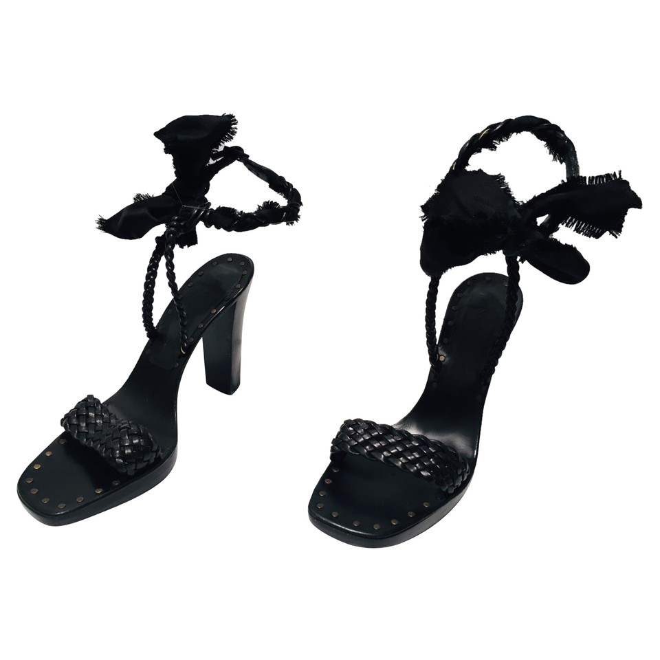 Yves Saint Laurent Sandals Leather in Black