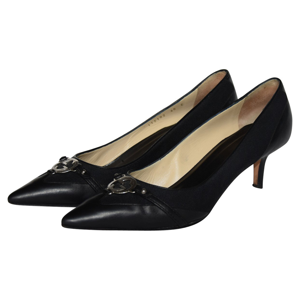 Gucci Pumps/Peeptoes en Cuir en Noir