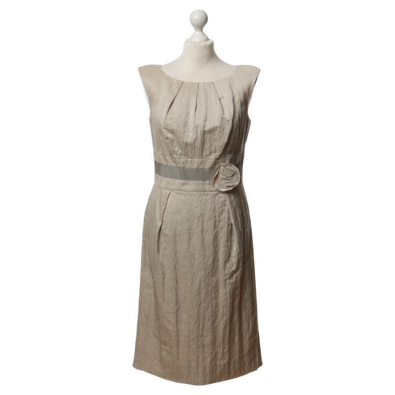 Laurèl Sheath dress with flower decoration