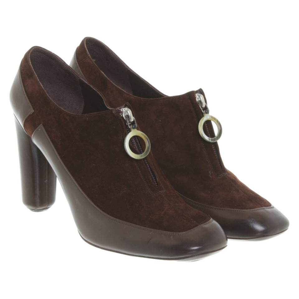 Marc Jacobs pumps in brown