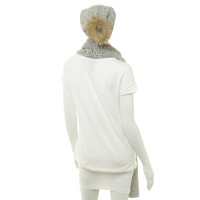 Marc Cain Scarf and beanie in grey