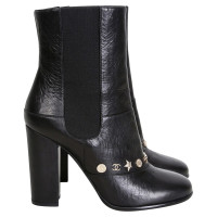 Chanel Boots Leather in Black