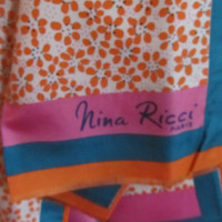Nina Ricci foulard en soie Vintage