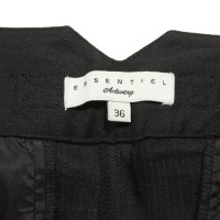 Essentiel Antwerp Shorts in Black