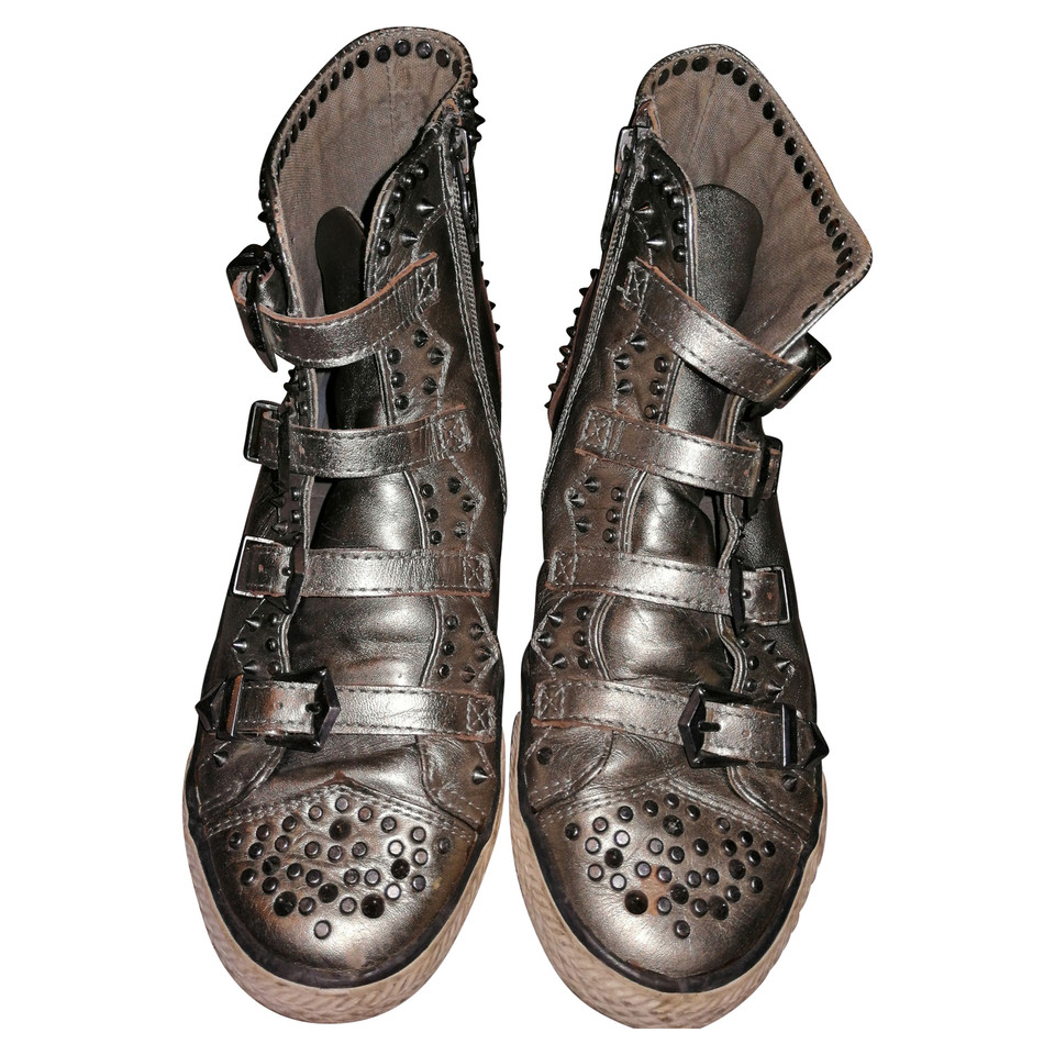 Ash Sneakers aus Leder in Silbern