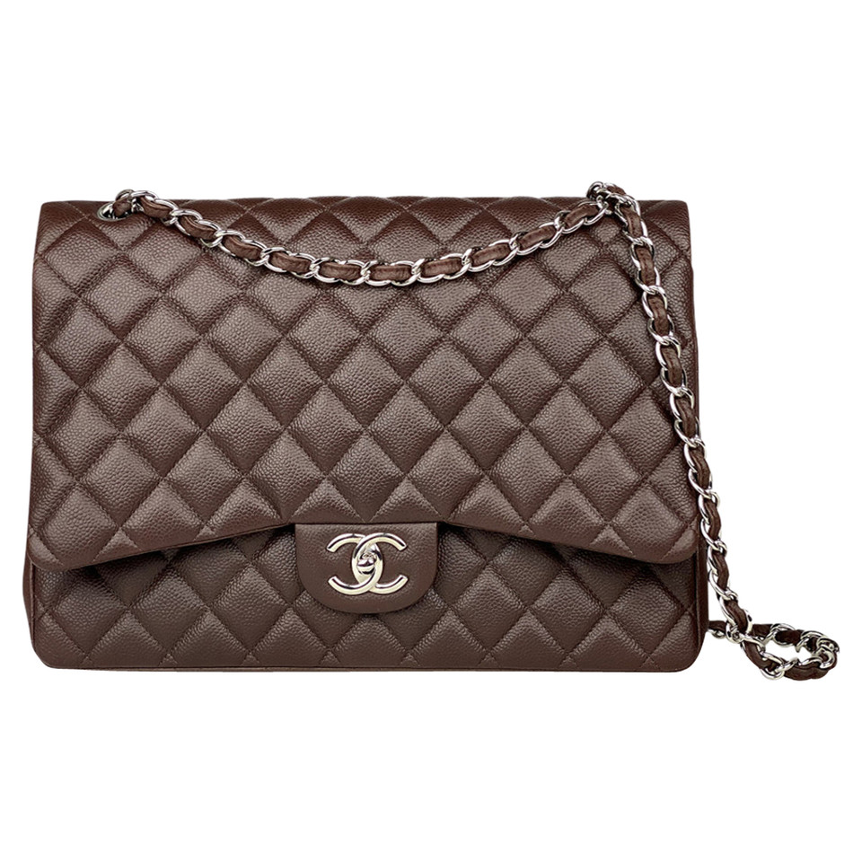 Chanel Classic Flap Bag Maxi in Pelle in Marrone