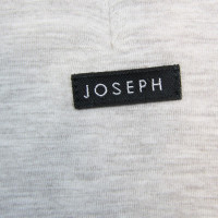 Joseph Top en gris