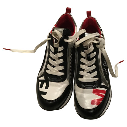 Michael Kors Sneakers aus Leder in Schwarz