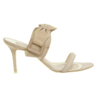 Givenchy Sandalen aus Leder in Beige