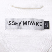Issey Miyake Longblazer met details