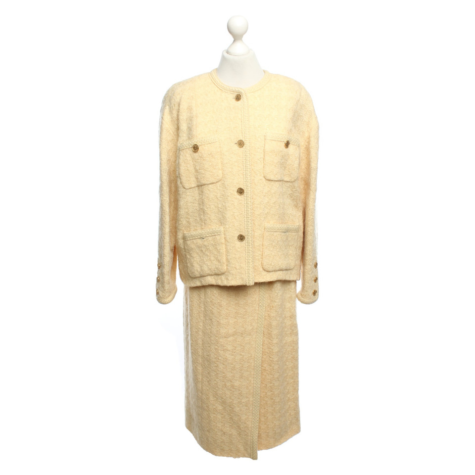 Chanel Suit Wool in Yellow