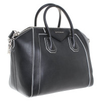 Givenchy Antigona Large Leather in Black