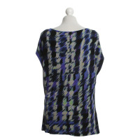 Hugo Boss top with pattern
