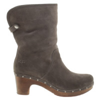 Ugg Ankle boots with lambskin