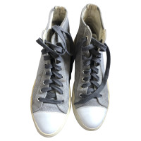 Neil Barrett Sneakers aus Wildleder in Grau