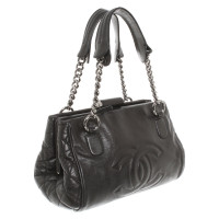 Chanel Handtasche aus Leder in Schwarz