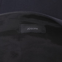 Joseph Jupe en noir