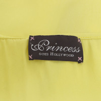 Princess Goes Hollywood Top in giallo