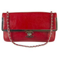 Chanel Flap Bag aus Lackleder in Rot