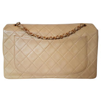 Chanel Classic Flap Bag Jumbo en Cuir en Beige