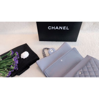 Chanel 2.55 aus Leder in Violett