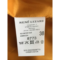 René Lezard Trenchcoat in het geel