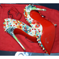Christian Louboutin pumps in multicolor