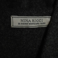 Nina Ricci Mantel